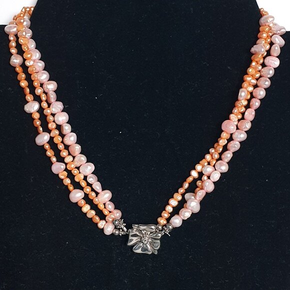 Vintage Sterling Silver 3-Strand Pink & Orange Pearl Necklace with Flower Clasp - Picture 6 of 14